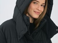 Утеплённая куртка с капюшоном, Черный