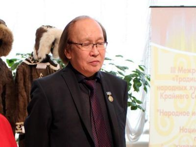 В Якутске откроют выставку к 75-летию народного художника Александра Гоголева