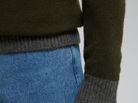 Джемпер полуприлегающего силуэта