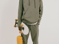 Спортивные брюки свободного силуэта с контрастной отделкой