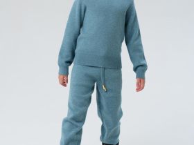 Комплект трикотажный для девочек: джемпер, брюки