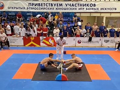 Состязания по мас-рестлингу прошли в рамках Всероссийских юношеских игр боевых искусств
