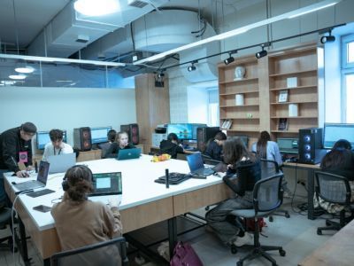 Погружение в креатив: как при поддержке АЛРОСА школьники развивают творческие способности