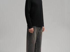 Лонгслив прямого кроя из мерсеризованного хлопка