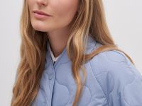 Куртка утепленная с воротником-стойкой