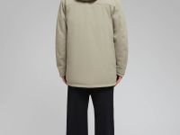 Утепленная парка с капюшоном