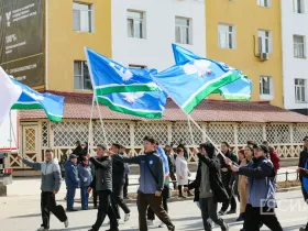В Якутске состоялся парад молодёжи в честь Дня республики
