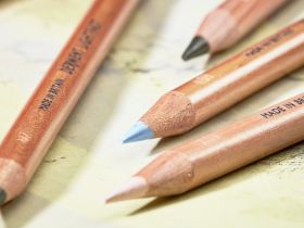 Набор карандашей цветных Derwent "Lightfast" 36 шт в метал кор