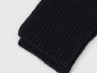 Вязаные митенки, Черный