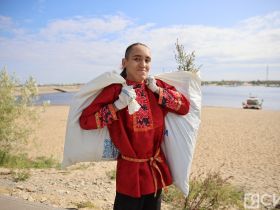 В Якутске прошла масштабная уборка берега реки Лены