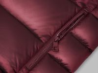 Удлиненный пуховик полуприлегающего силуэта