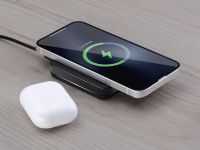 Беспроводное зарядное устройство Deppa Qi Fast Charger (24025) для iPhone / AirPods 15W (черный)
