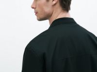 Бомбер, Черный