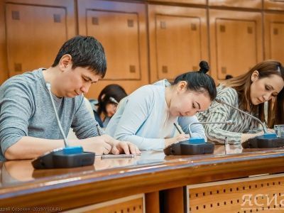 В Якутске «Тотальный диктант» написали около 700 человек