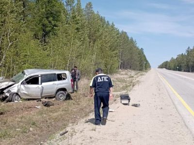 Водитель погиб при опрокидывании автомобиля в Хангаласском районе