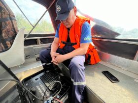 В Намском районе ищут выпавшего из лодки мужчину