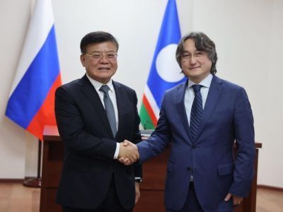 Делегация из Китая посетила Ысыах в Вилюйске