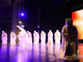 На открытии Декады Олонхо наградили лучших носителей традиционной культуры