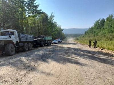 В Ленском районе Якутии мужчину придавило машиной