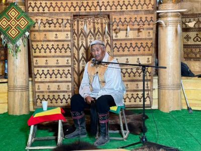 Более 200 олонхосутов принимают участие на Ысыахе Олонхо в Оймяконском районе