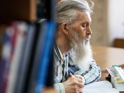 Росстат зафиксировал рост числа россиян старше 100 лет