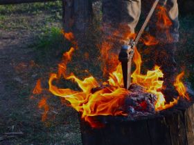 В Хангаласском районе Якутии воссоздают малтанский батас с традиционным орнаментом