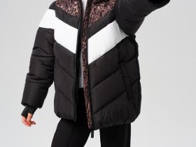 Куртка текстильная с полиуретановым покрытием для девочек