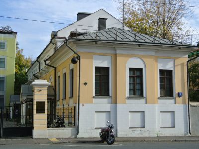 Южный флигель, 1790-е гг., 1807 г., 1910-е г.