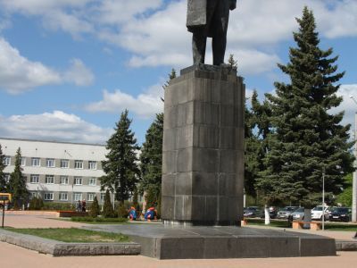 Памятник В.И.Ленину
