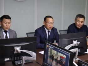 В Якутске поздравили победительниц первенства России по женской борьбе