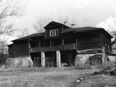 Фрагменты ограды