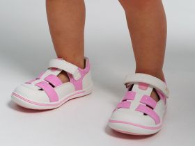 Сандалии для девочек