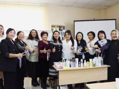 В Якутске провели мастер-класс для многодетных мам в преддверии Дня матери в России