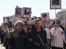 Фото. В Якутске акция «Бессмертный полк» собрала более 50 тысяч человек