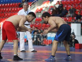 Верхневилюйцы взяли все путёвки на Игры Манчаары по хапсагаю