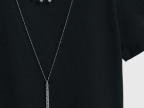 Футболка с ожерельем, Черный