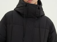 Пальто утепленное с капюшоном