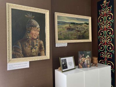 В Литературном музее почтили память народного художника Якутии Михаила Носова