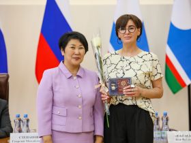 Государственные награды вручили медицинским работникам Якутии