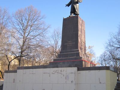 Памятник Орджоникидзе Г.К.