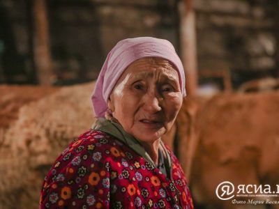 Доярке Аграфене Сутаковой исполнилось 85 лет