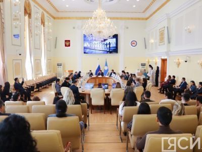 В Якутске наградили организаторов молодежного фестиваля «Муус Устар — 2023»