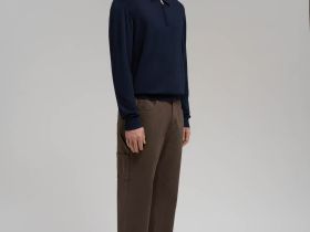 Джемпер-поло полуприлегающего кроя с шерстью