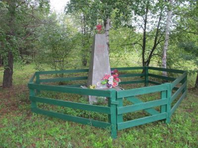 Обелиск односельчанам, погибшим в годы Великой Отечественной войны