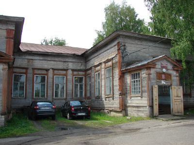 Здание, где в земской больнице работал А.А. Залежский