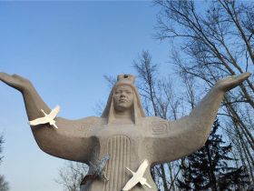 Выпускница целевого обучения из Якутии создала арт-объект в Красноярске