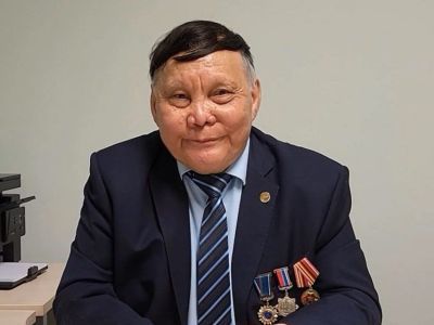 Хранитель фондов Сокровищницы Якутии стал номинантом премии «Человек труда»