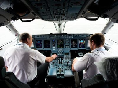 «Я выбрал профессию летать»: Юрий Скицкий рассказал, как проходит день второго пилота