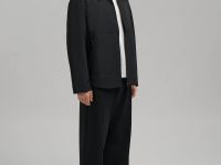 Ветровка с отложным воротником прямого кроя