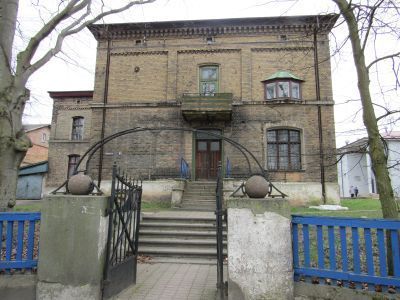 Здание дирекции железнодорожного вокзала